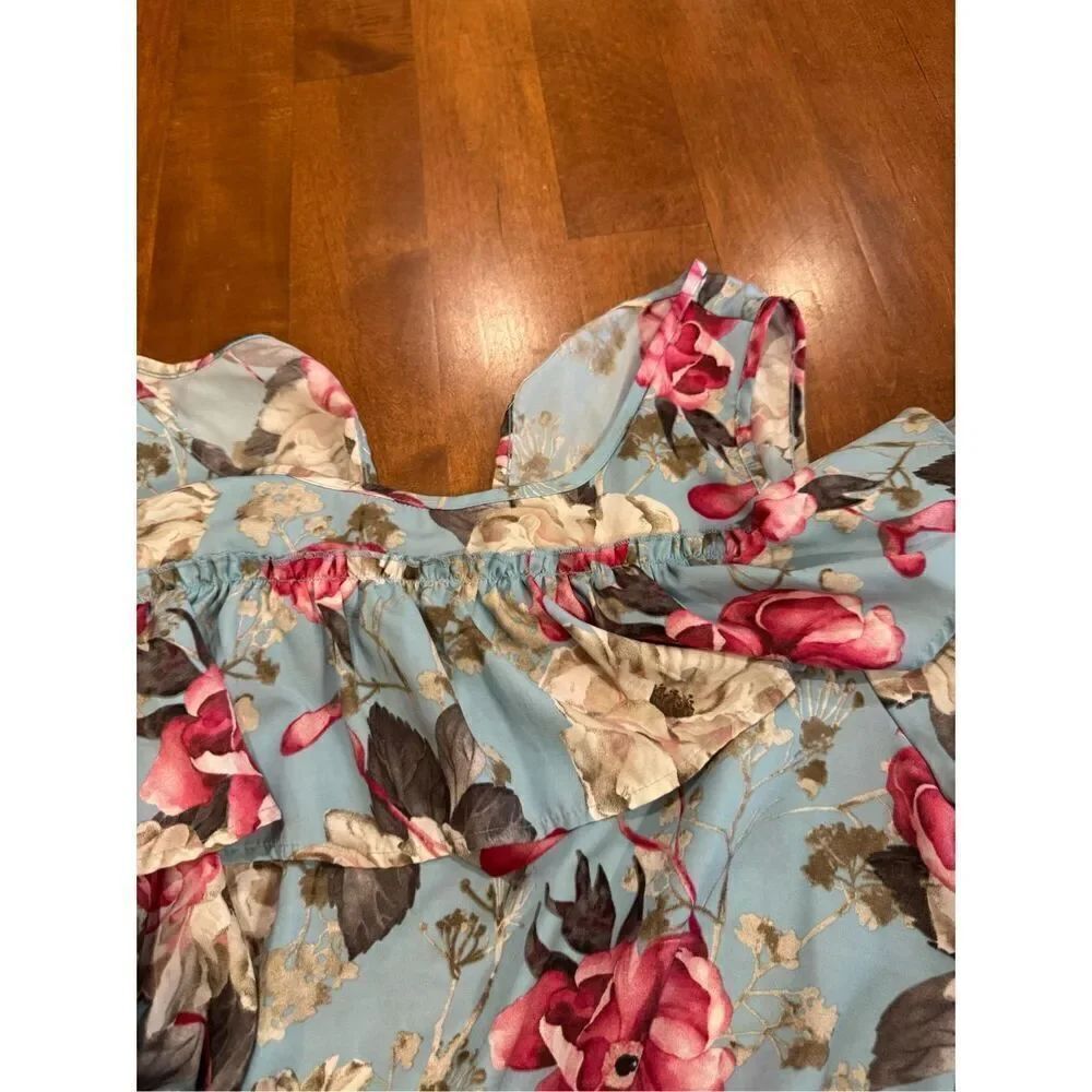 Woman’s Easel floral spring romper size large - Picture 3 of 4